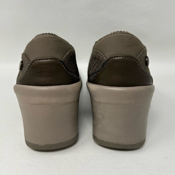 BZEES Shoes Women’s 7M Brown Electric Slip-On Closed Toe Comfort Chunky Heel - Picture 8 of 12